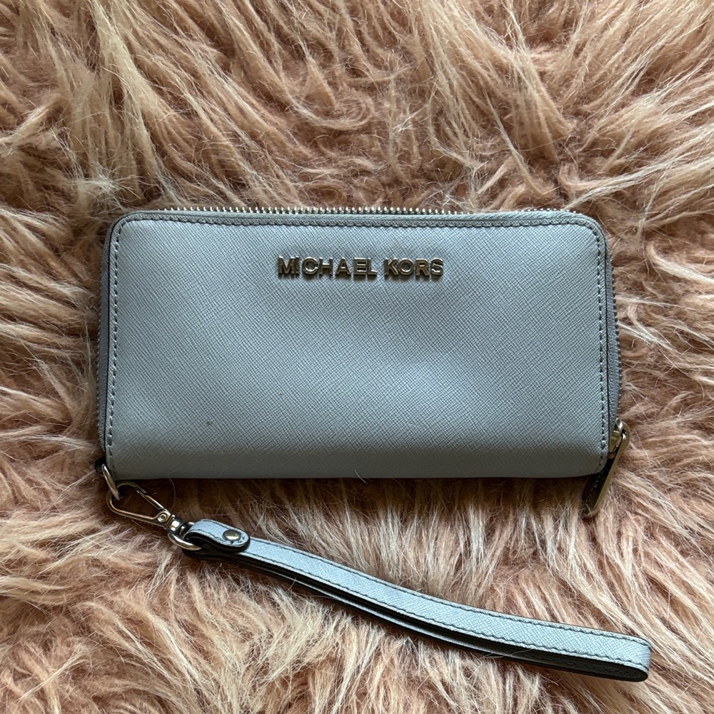 Michael Kors Light Gray Zip-Around Wristlet